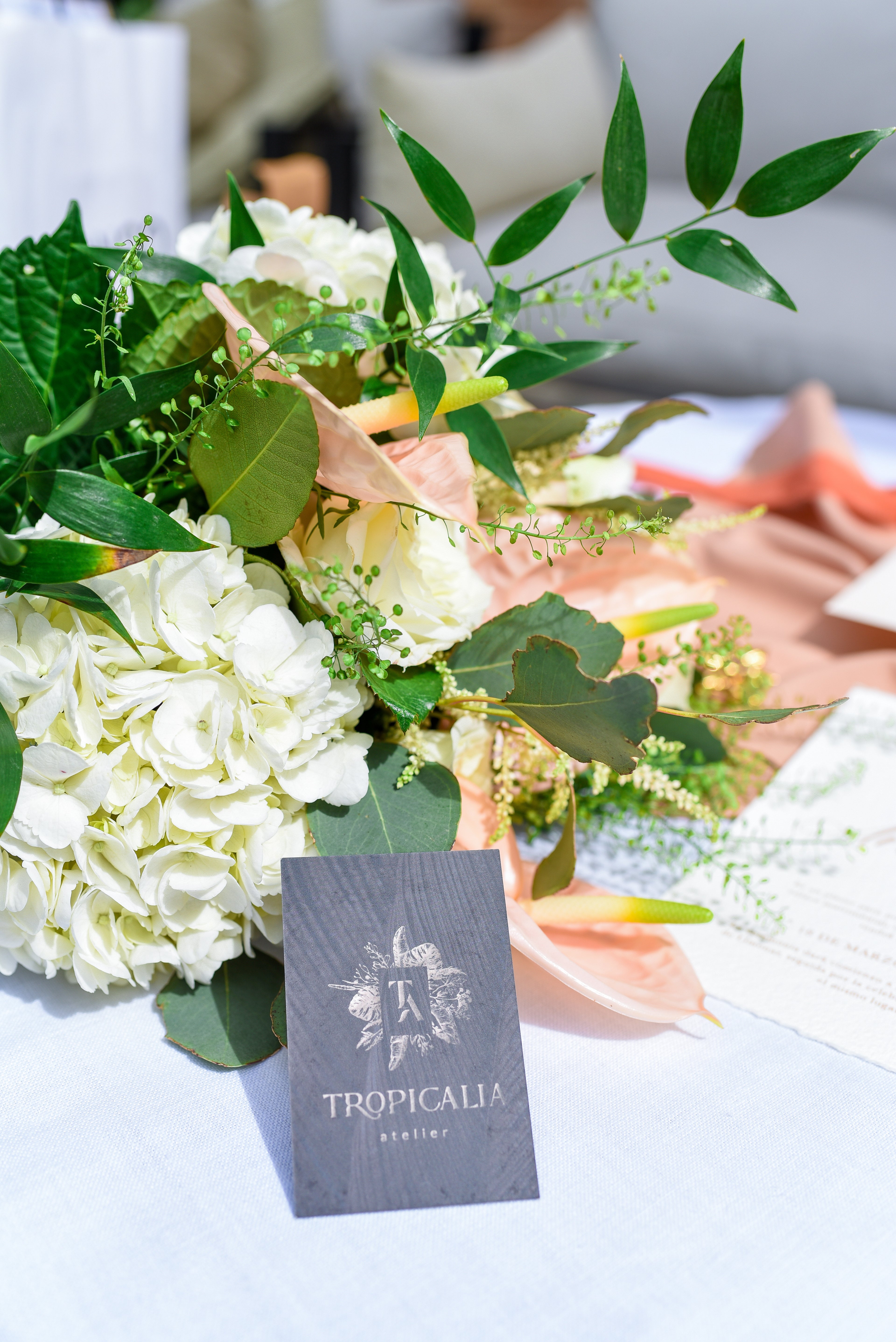 Tropicalia Atelier — Blanc Rosé