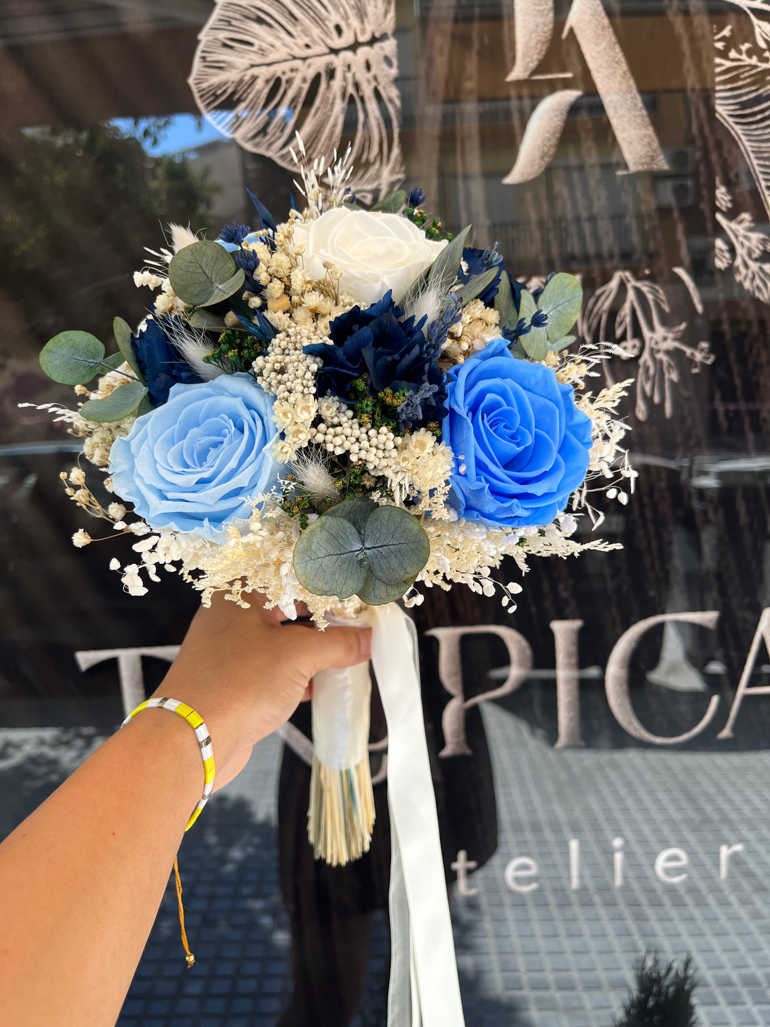 Tropicalia Atelier — Matices de Azul